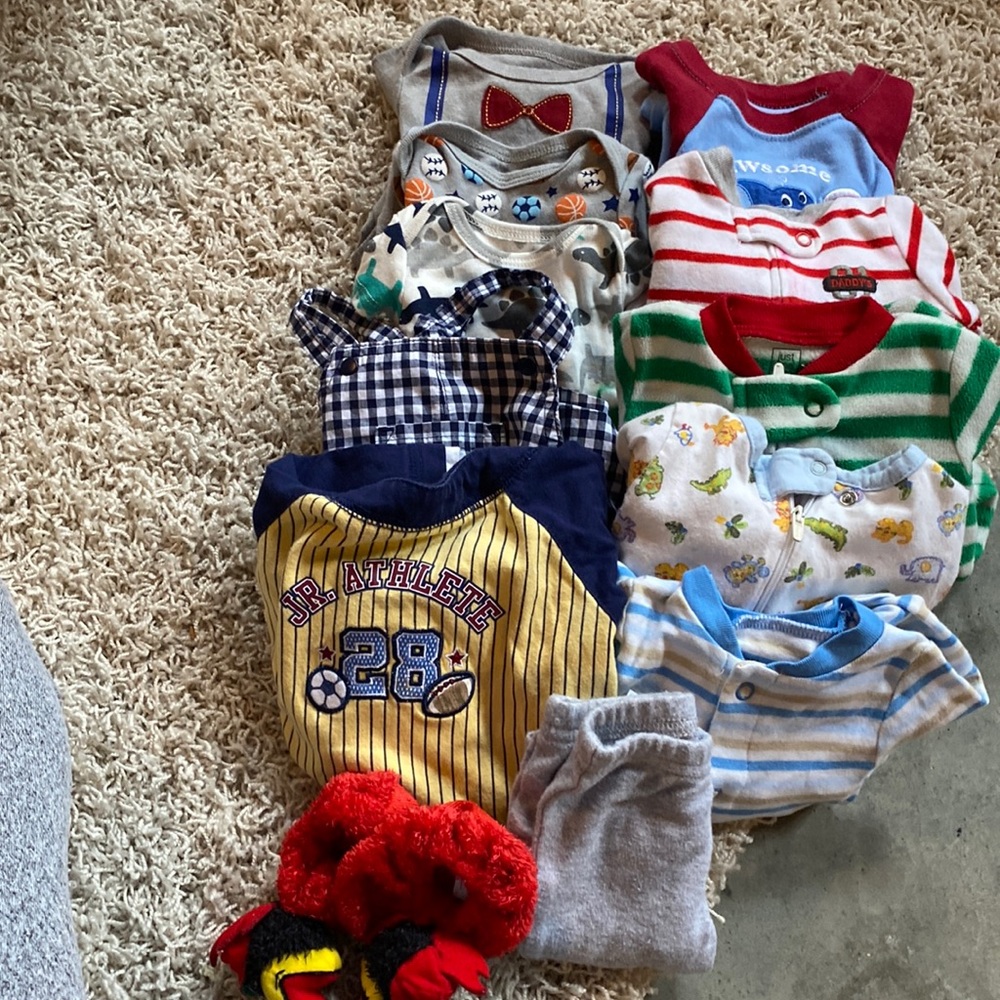 Baby Clothes (12 piece)